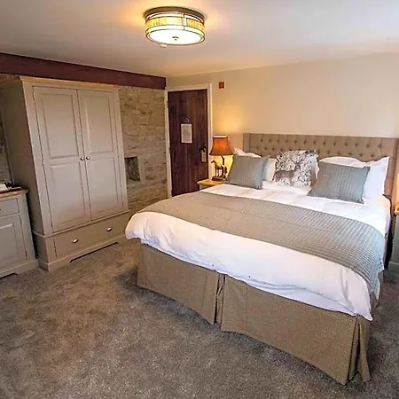 Timble Hotel